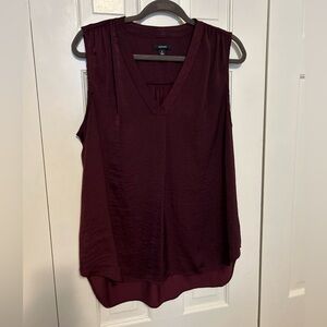 Alfani v-neck sleeveless silky top